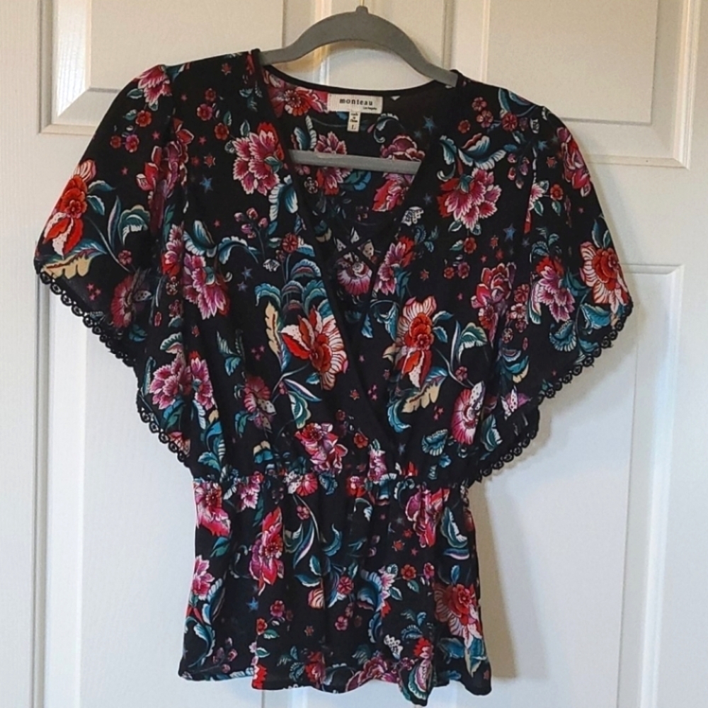 Monteau floral top